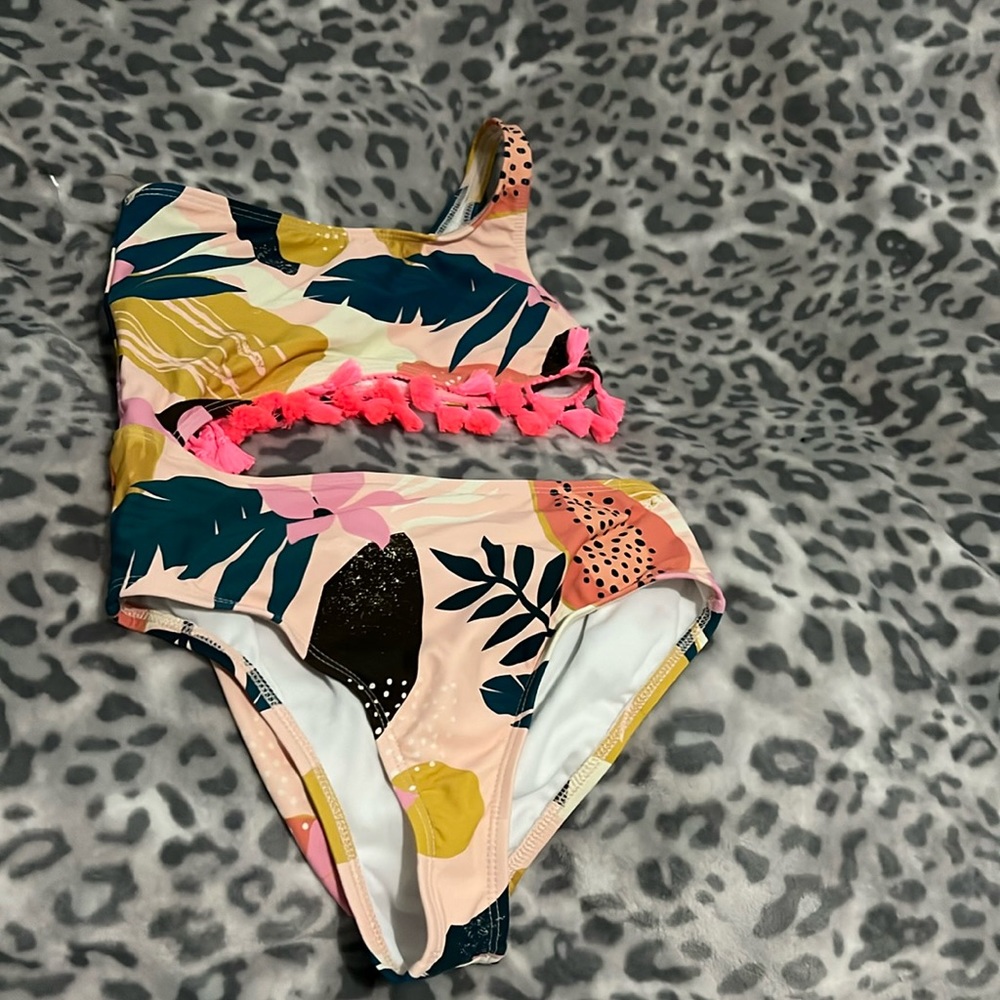 One shoulder One piece